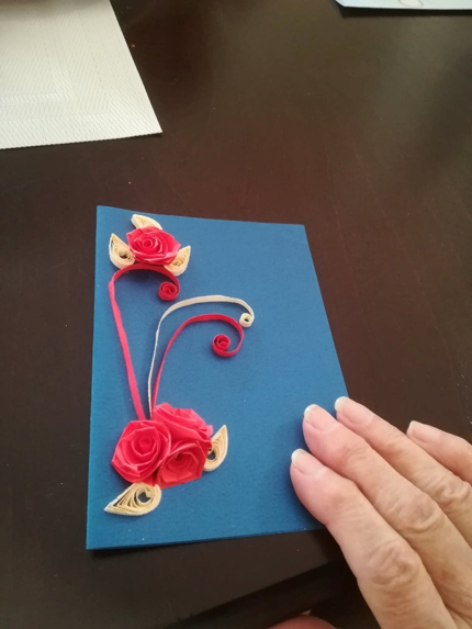 Własnoręcznie wykonane przez dzieci kartki z okazji Dnia Babci i Dziadka.  Różne style i techniki wykonywania kartek- Quilling, Decoupage