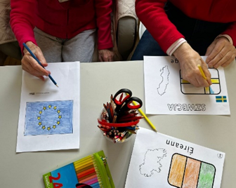 przedstawiają_kolorowanie_flag_krajów_Unii_Europejskiej_oraz_puzzle_z_mapą_Europy_4.png